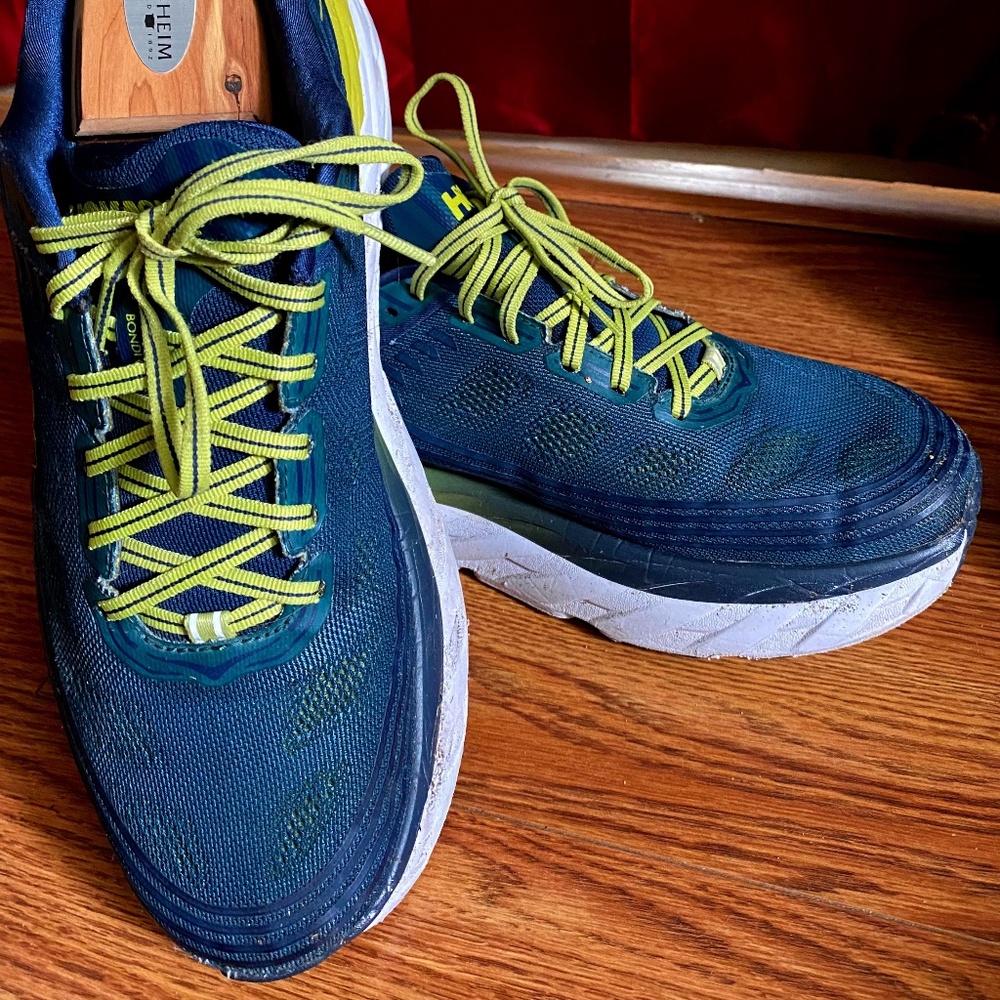 Hoka Bondi 6